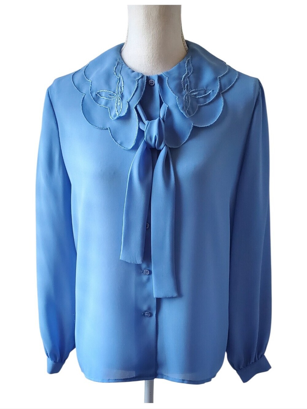 Rhodes Collection Blue Vintage Blouse Embroidered Scalloped Collar Button Front - Picture 3 of 9